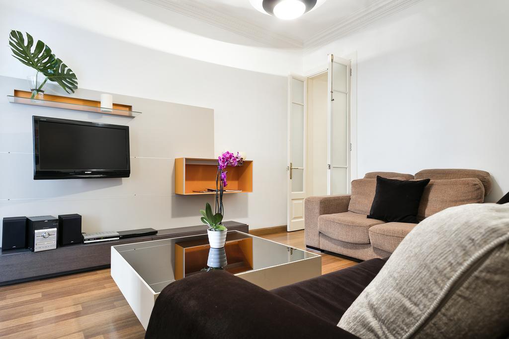 Apartamentos-Paal Barcelona Provença153 Екстериор снимка